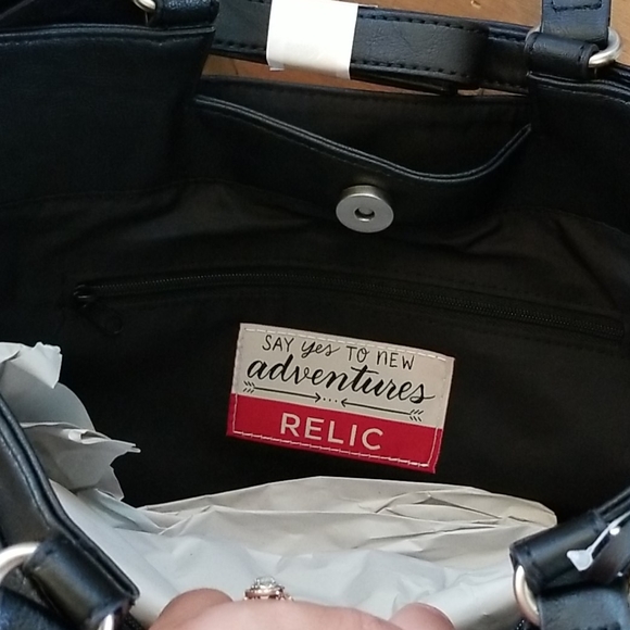 🆕️ Relic by Fossil Satchel - Picture 10 of 16